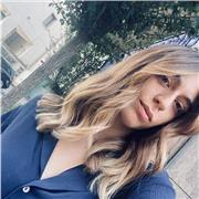 Sono Melania, Dottoressa in Psicologia clinica e insegnante specializzata sul sostegno(sec.di secondo grado)